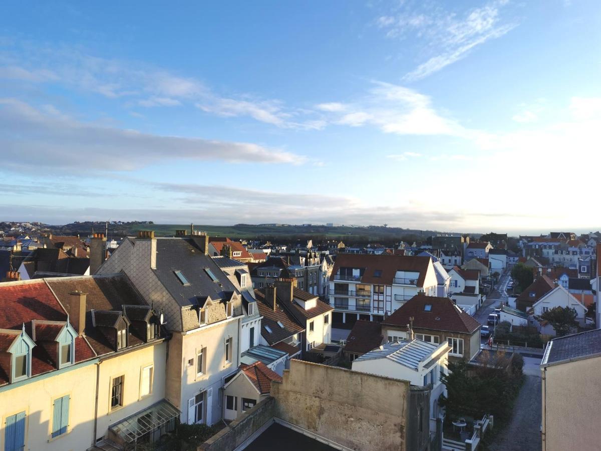 Une Pause Sur La Digue Wimereux Exterior foto